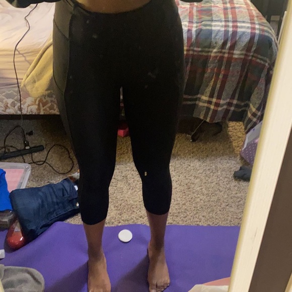 Lululemon leggings - Picture 2 of 4